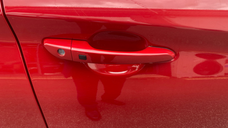 Hyundai Kona 1.6 GDi Hybrid Ultimate 5dr DCT Hybrid Hatchback